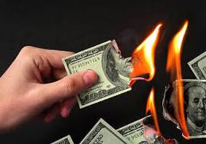 burning-money_300pxh